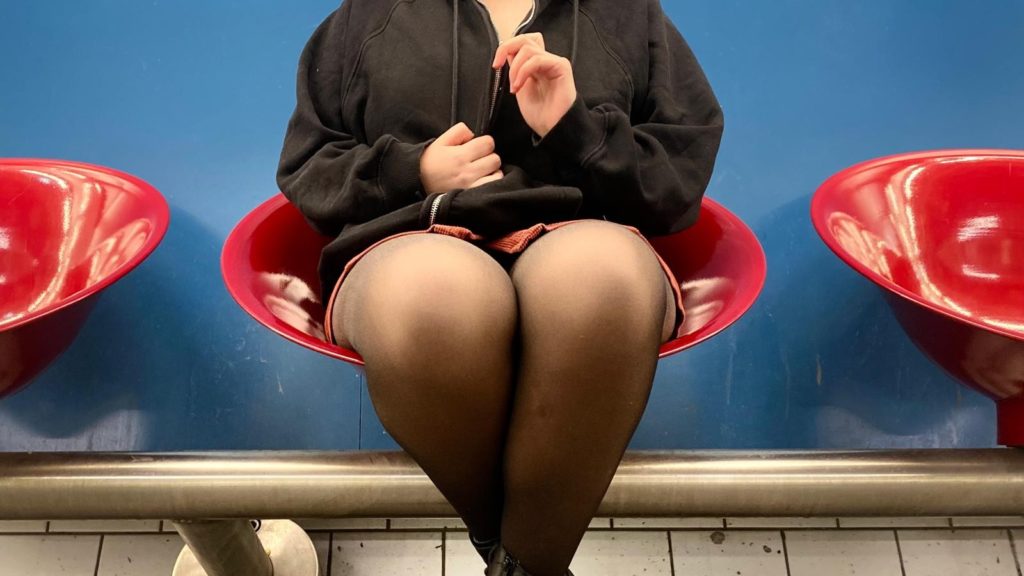 Un choix entre sécurité et liberté : le dilemme vestimentaire des femmes